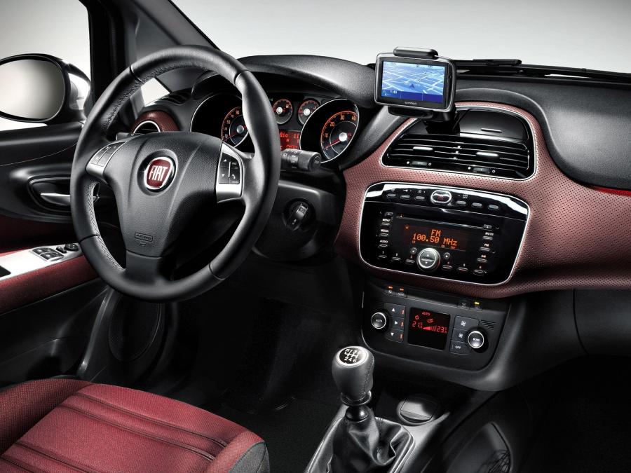  Fiat Punto Evo 5-Door 2009 года  (фото 11 из 16)
